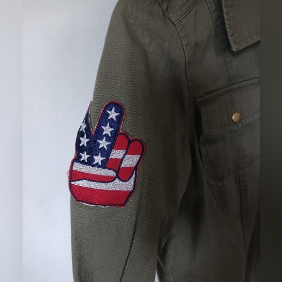 NWT Junk Food The Beatles Shacket Hippie Peace Sign Patch Women's Size XS - Picture 5 of 6